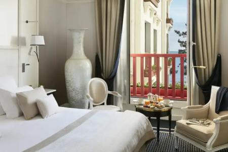 Hôtel Barrière L'Hermitage - 3