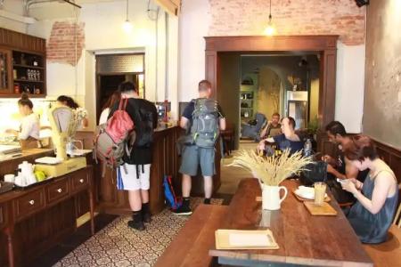 Niras Bankoc Hostel - 15