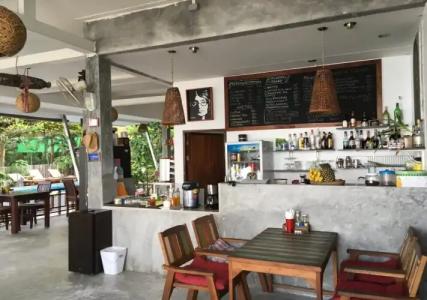 Benjamin's Hut - 29