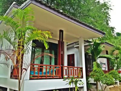 Benjamin's Hut - 23