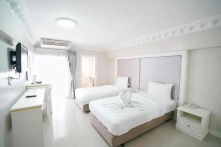Romance Sukhumvit 97 - 43