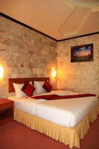 Golden Dragon Resort - 26