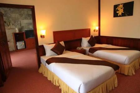 Golden Dragon Resort