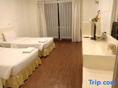 Golden Dragon Resort - 10