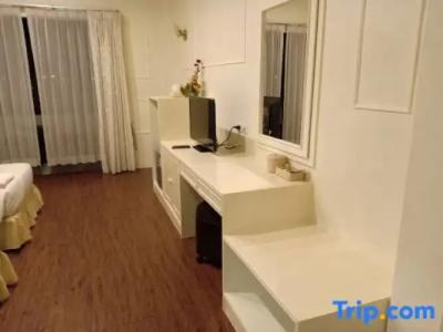 Golden Dragon Resort - 14