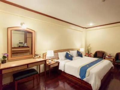 Patumwan House - 77