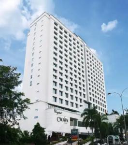 Crystal Crown Petaling Jaya
