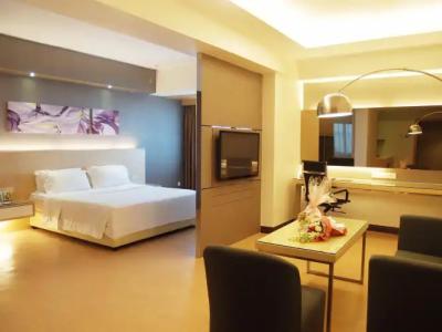 Crystal Crown Petaling Jaya - 2