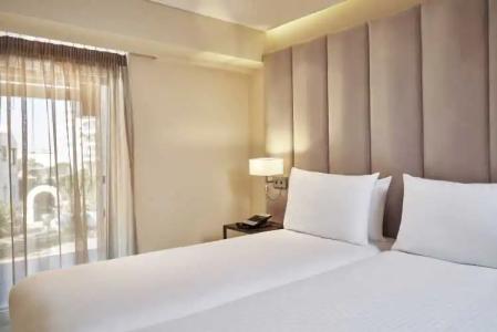 Bellevue On The Beach Suites - 47