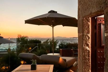 Bellevue On The Beach Suites - 114