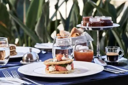 Bellevue On The Beach Suites - 11