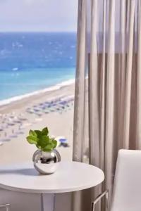 Bellevue On The Beach Suites - 85