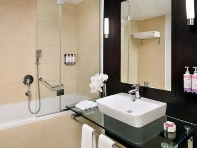 Mövenpick Jumeirah Lakes Towers Dubai - 102