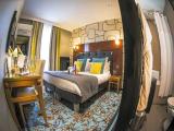 Superior room with land view