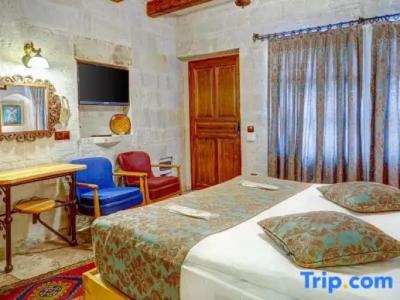 Aren Cave And Art Gallery - 66