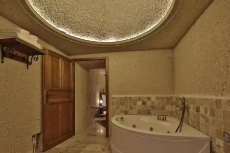 Aren Cave And Art Gallery - 103