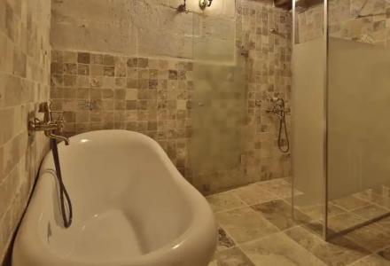 Aren Cave And Art Gallery - 90