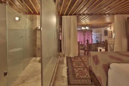 Aren Cave And Art Gallery - 35