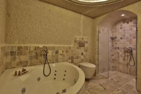 Aren Cave And Art Gallery - 104