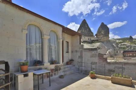 Aren Cave And Art Gallery - 32