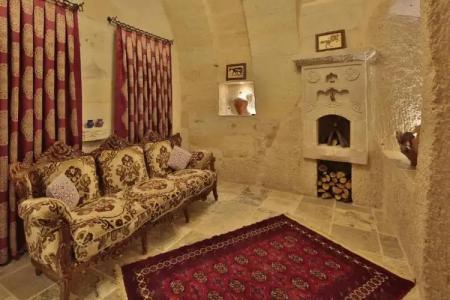 Aren Cave And Art Gallery - 127