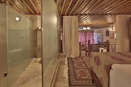 Aren Cave And Art Gallery - 24