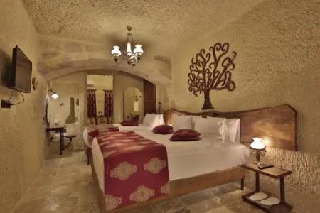 Aren Cave And Art Gallery - 123