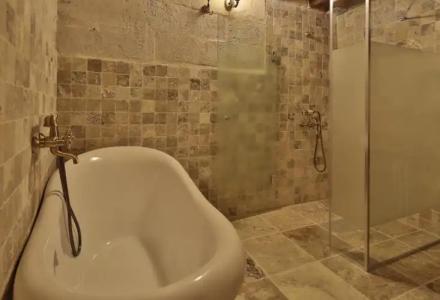 Aren Cave And Art Gallery - 97