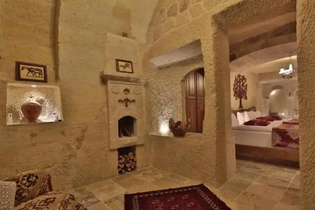 Aren Cave And Art Gallery - 126