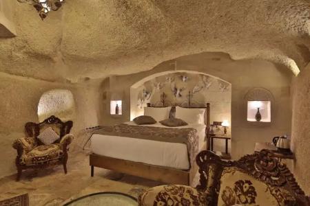 Aren Cave And Art Gallery - 16