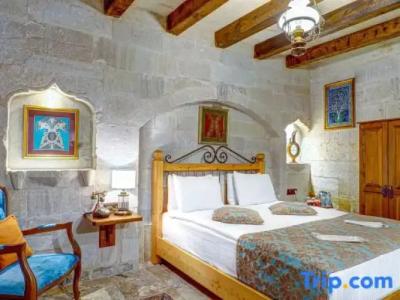 Aren Cave And Art Gallery - 65