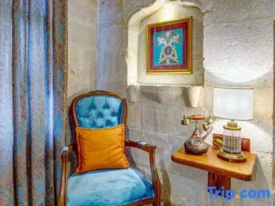 Aren Cave And Art Gallery - 72