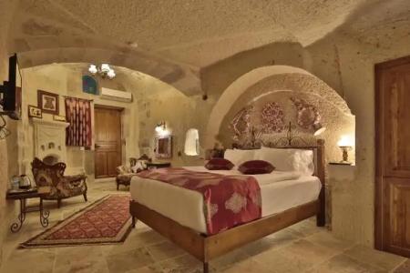 Aren Cave And Art Gallery - 116