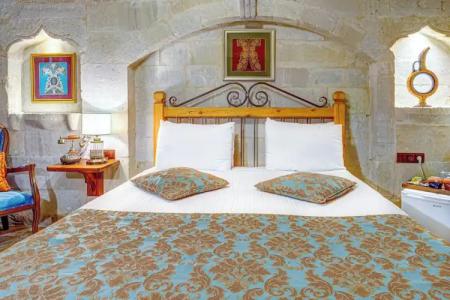 Aren Cave And Art Gallery - 45