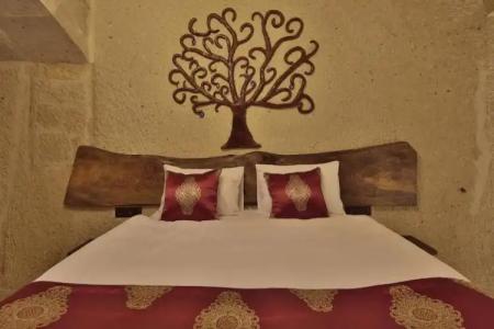 Aren Cave And Art Gallery - 121