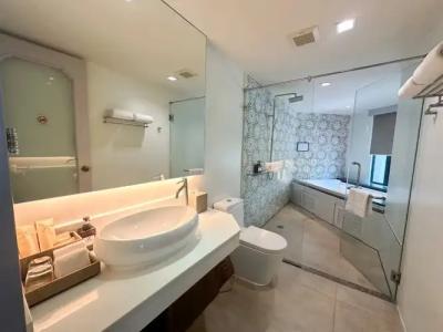 Zenmaya Oceanfront Phuket, Trademark Collection by Wyndham - 28