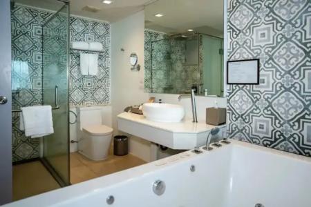 Zenmaya Oceanfront Phuket, Trademark Collection by Wyndham - 33