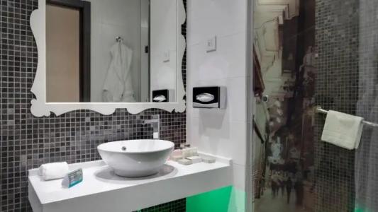 Indigo Madrid - Gran Via, an IHG - 157