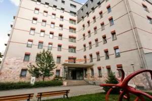 Hotel Kerpely, Dunaujvaros