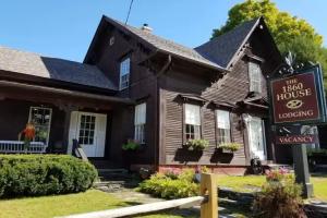 1860 House Inn and Rental Home, Stowe