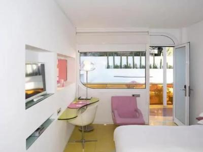 Semiramis - 230