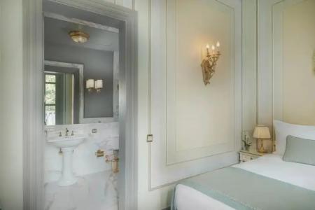 Bosphorus Palace - 39