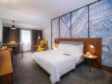 Club Lounge Access Double room with city view