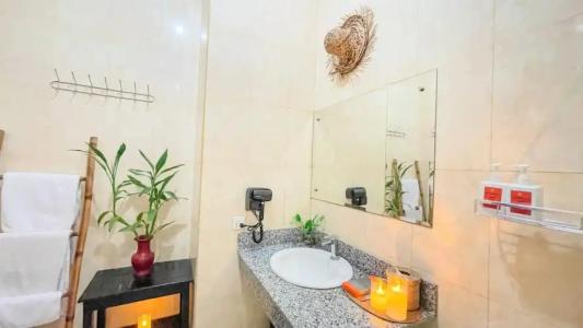 Central Privilege - 7