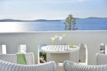 Saint John Villas & Spa - 15