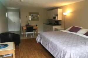 Oasis by the Bay Vacation Suites, Wasaga Beach