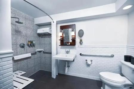 National, An Adult Only Oceanfront Resort - 8