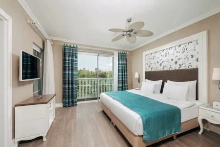 Rubi Platinum Spa Resort & Suites - 120