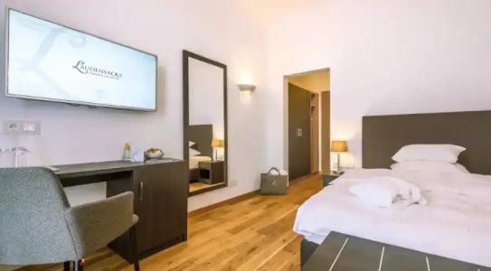 Laudensacks Park& Retreat - 15