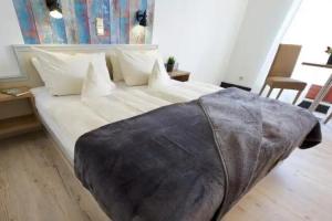 Hotel Avenida by zwei&vierzig